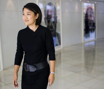 張欣個人資料照片，王石離婚,《甄嬛傳》80后女演員田樸珺新歡，潘石屹任志強等微博調(diào)侃
