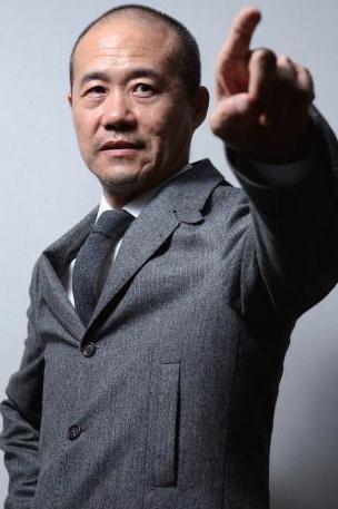 王石個人資料照片，王石離婚,《甄嬛傳》80后女演員田樸珺新歡，潘石屹任志強等微博調(diào)侃