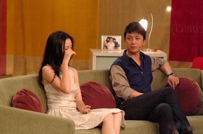 董潔潘粵明離婚原因真相，網(wǎng)友要求董潔更換經(jīng)紀(jì)人