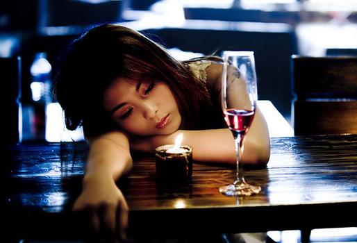 喝酒喝醉了惡心怎么辦？醉酒后吃什么食物最解酒
