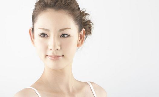 如何改善皮膚質(zhì)量？內(nèi)調(diào)外養(yǎng)是關(guān)鍵