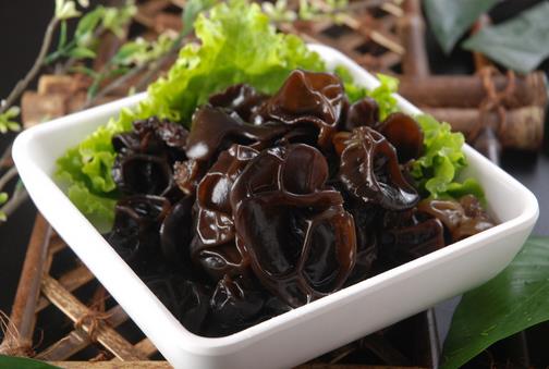 吃什么食物能補(bǔ)鐵？補(bǔ)鐵的食物有哪些