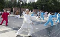 這2個(gè)“小動(dòng)作”竟可以防中風(fēng)！