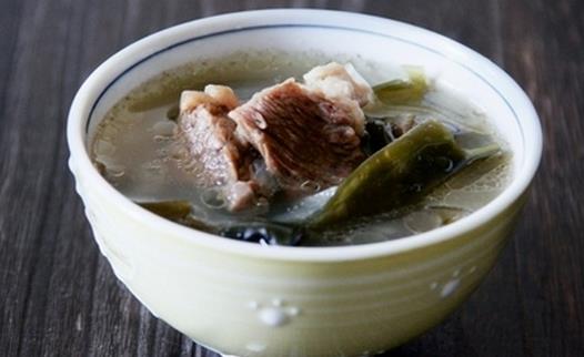 海帶的營養(yǎng)價(jià)值 孕媽媽可以吃海帶湯嗎？