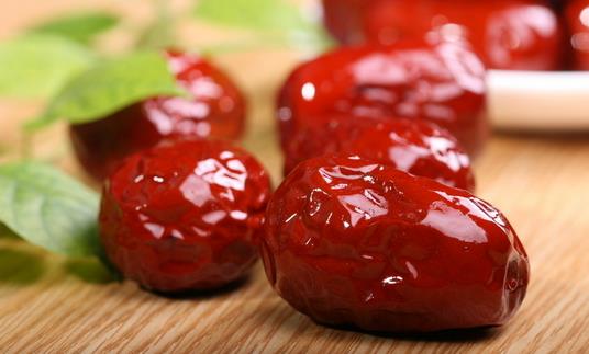 紅棗有哪些營(yíng)養(yǎng)？孕媽能吃紅棗嗎？