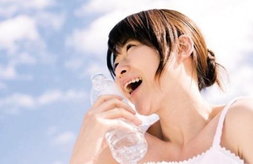 曬后如何快速美白？DIY曬后修復(fù)護(hù)膚品