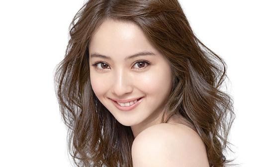 臉部浮腫怎么辦？夜間少喝水