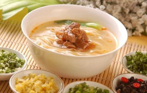 宵夜吃什么才不會(huì)胖？健康夜間小零食