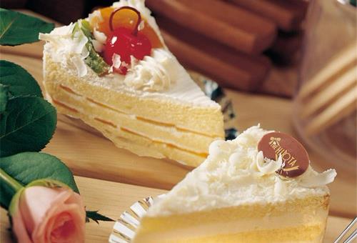 經(jīng)常熬夜吃什么好？多吃水果少吃甜食