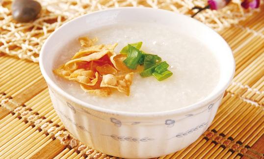 腸胃不適怎么辦？多喝粥調(diào)理