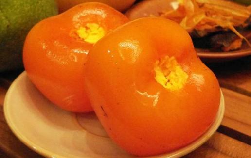 吃柿子有什么禁忌？心肌梗塞病人不宜食用