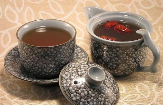 冬季適合喝什么茶？補(bǔ)血益氣的茶推薦