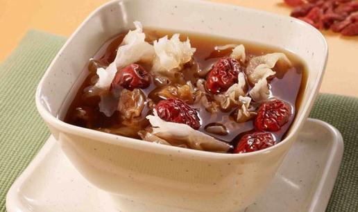 手腳冰涼的人飲食需要注意什么？