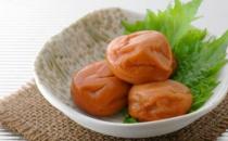 梅干有什么功效？吃梅干能緩解腹痛