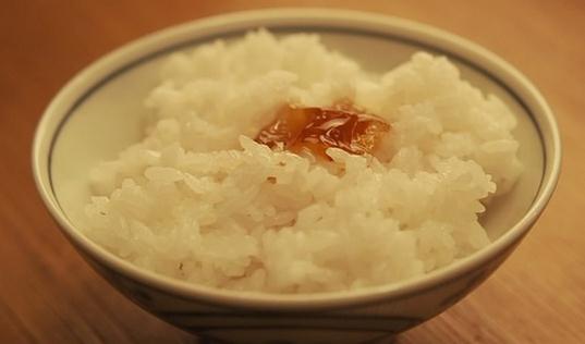 湯泡飯傷胃嗎？吃湯泡飯好嗎？