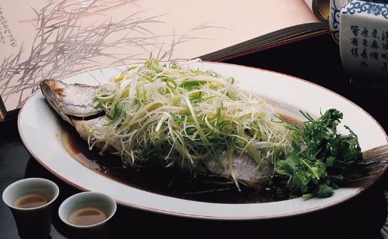 吃清蒸魚有什么好處？清蒸魚怎么做？