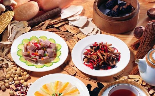 女人多吃這些食物美甲還護(hù)發(fā)哦！