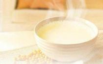 冬季喝豆?jié){可預(yù)防8類疾病 盤點喝豆?jié){的8個誤區(qū)