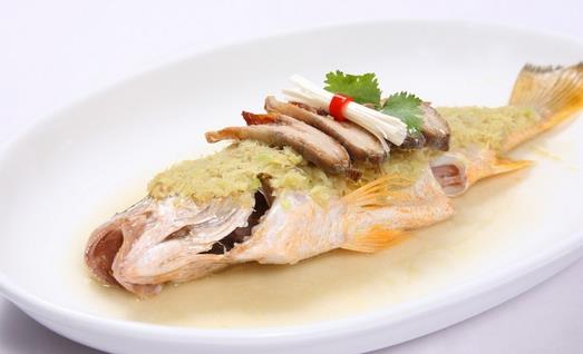 夏季白領(lǐng)想減壓只需多吃魚多喝湯