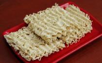 方便面口味獨(dú)特受追捧 十大危害你可知？