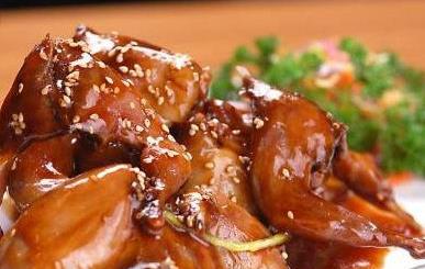 男人補(bǔ)腎養(yǎng)精適合吃4種肉