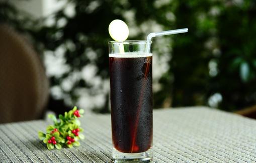 男人喝可樂(lè)殺精？ 男人喝什么飲料好呢？