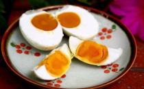 咸鴨蛋有什么營養(yǎng)價值？食用咸鴨蛋的注意事項