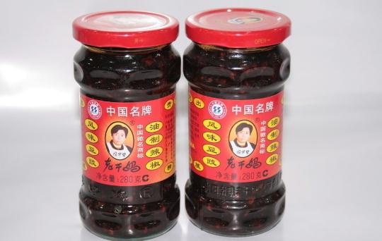 老干媽也能做美味佳肴？老干媽辣醬排骨的做法