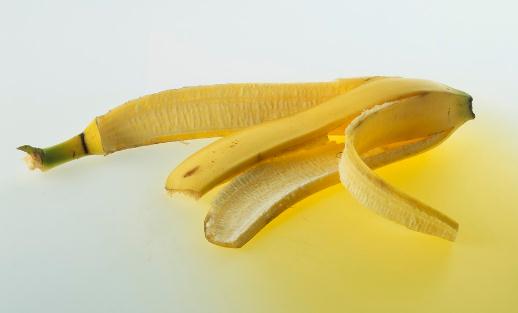 香蕉皮有什么妙用？香蕉皮可以擦皮鞋