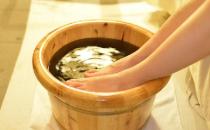 用什么泡腳好？泡腳的好處