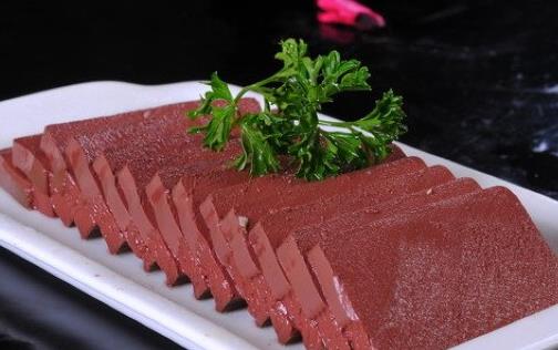 冬季養(yǎng)生多吃豬血 促進排毒抗衰老