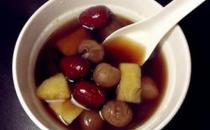 冬季手腳冰涼吃什么好？溫暖度冬的食療方法推薦