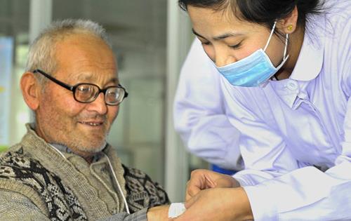 怎樣護(hù)理老年咳喘患者