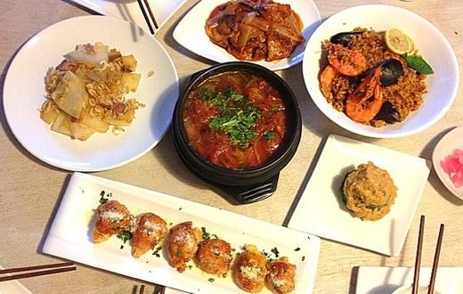 你還在這樣吃晚飯？小心你的身體了！