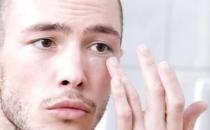 男士收縮毛孔的8個(gè)小竅門(mén)