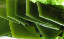冬季嘴唇干裂吃什么好？防嘴唇干裂的食物推薦