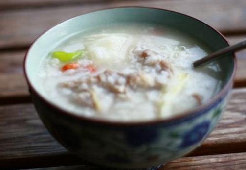 胃不好冬季吃什么好？三類養(yǎng)胃肉粥讓你遠(yuǎn)離胃病