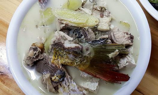 祛痘小妙招 三款食療方助你養(yǎng)顏祛痘