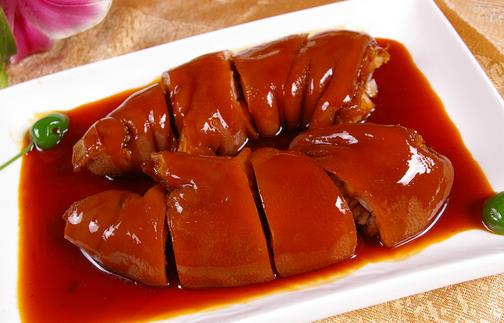 冬天進(jìn)補(bǔ)吃豬蹄 盤點(diǎn)吃豬蹄的功效