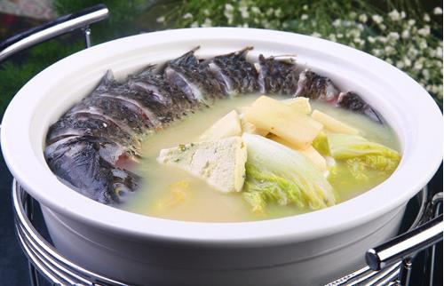 上班族養(yǎng)顏護膚 推薦八款營養(yǎng)養(yǎng)生湯