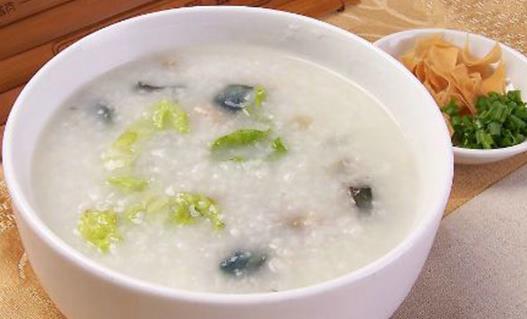 老年人便秘吃什么好？12種緩解便秘藥粥