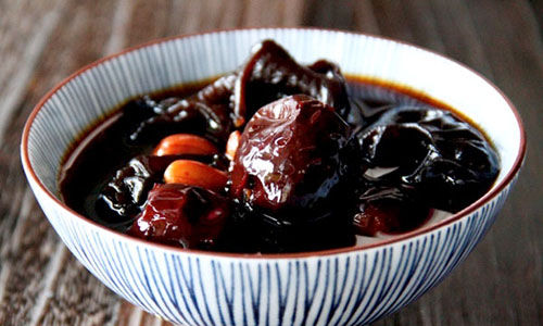 女性經(jīng)期吃什么好？經(jīng)期排毒與緩解痛經(jīng)的食物推薦