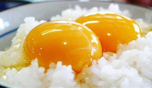 雞蛋生吃好嗎？水煮蛋營(yíng)養(yǎng)吸收率最高