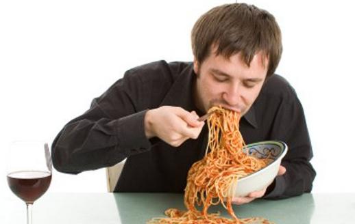 吃太快危害多 一口飯應嚼20次？