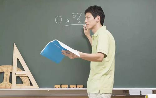 教師當(dāng)心3大職業(yè)病 “說(shuō)坐站”均是致病原因