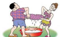 羽絨服應(yīng)該如何清洗？清洗羽絨服的技巧