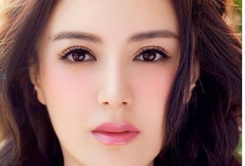 與細(xì)紋做斗爭要注意5個重要部位
