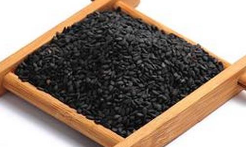 頭發(fā)干枯需要吃哪些食物？
