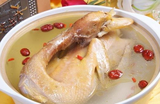 7個(gè)食療方淡化臉上斑點(diǎn)