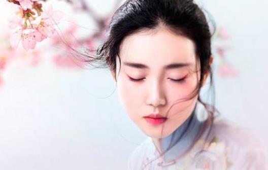 盤(pán)點(diǎn) 五種腮紅的使用方法
